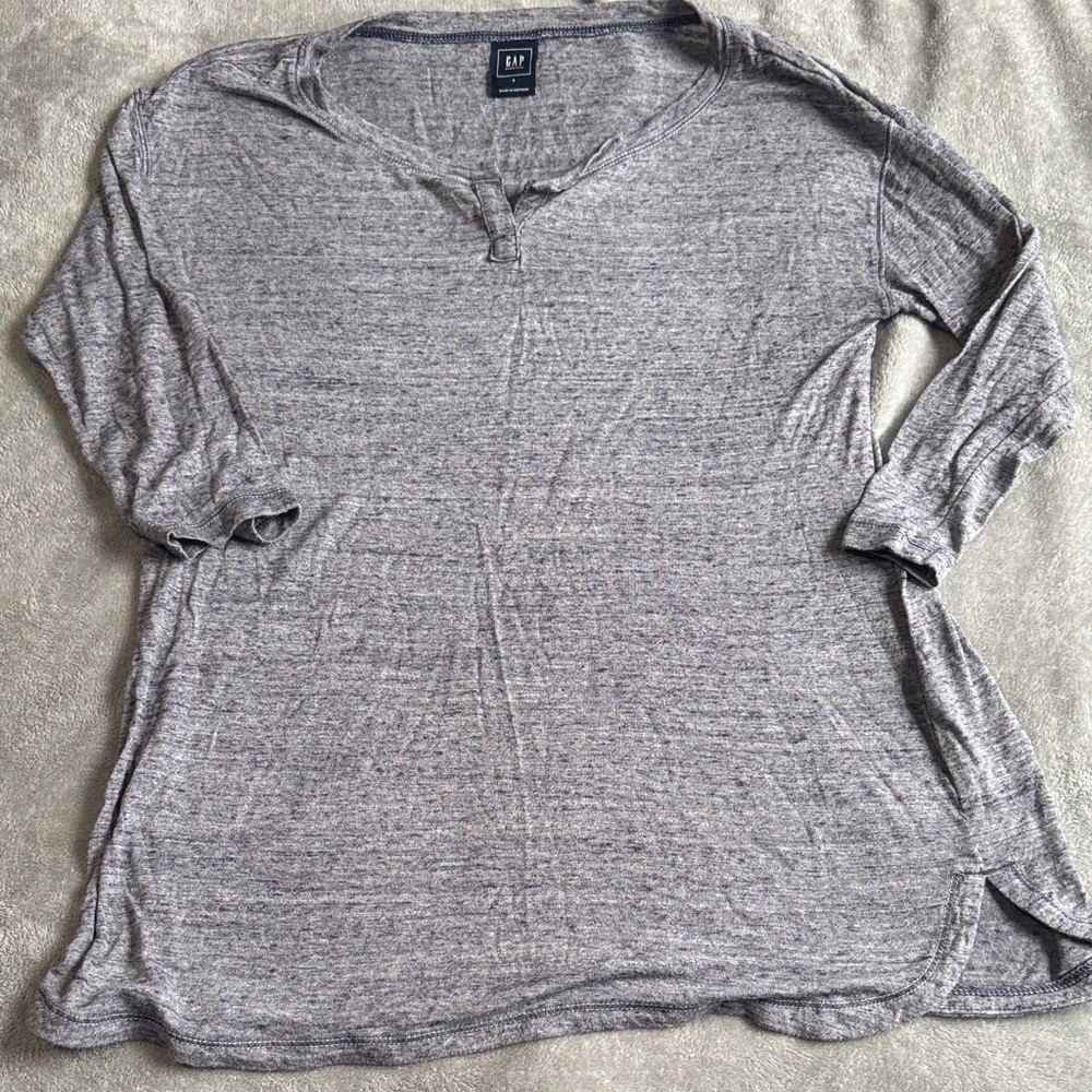 5/$25 GAP Maternity Heather Gray 3/4 Sleeve Tee